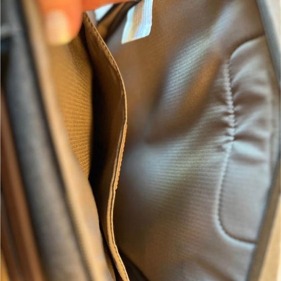 Briggs & Riley™ Medium Backpack (Gray)
Model # ZK260-10. - Picture 7 of 10